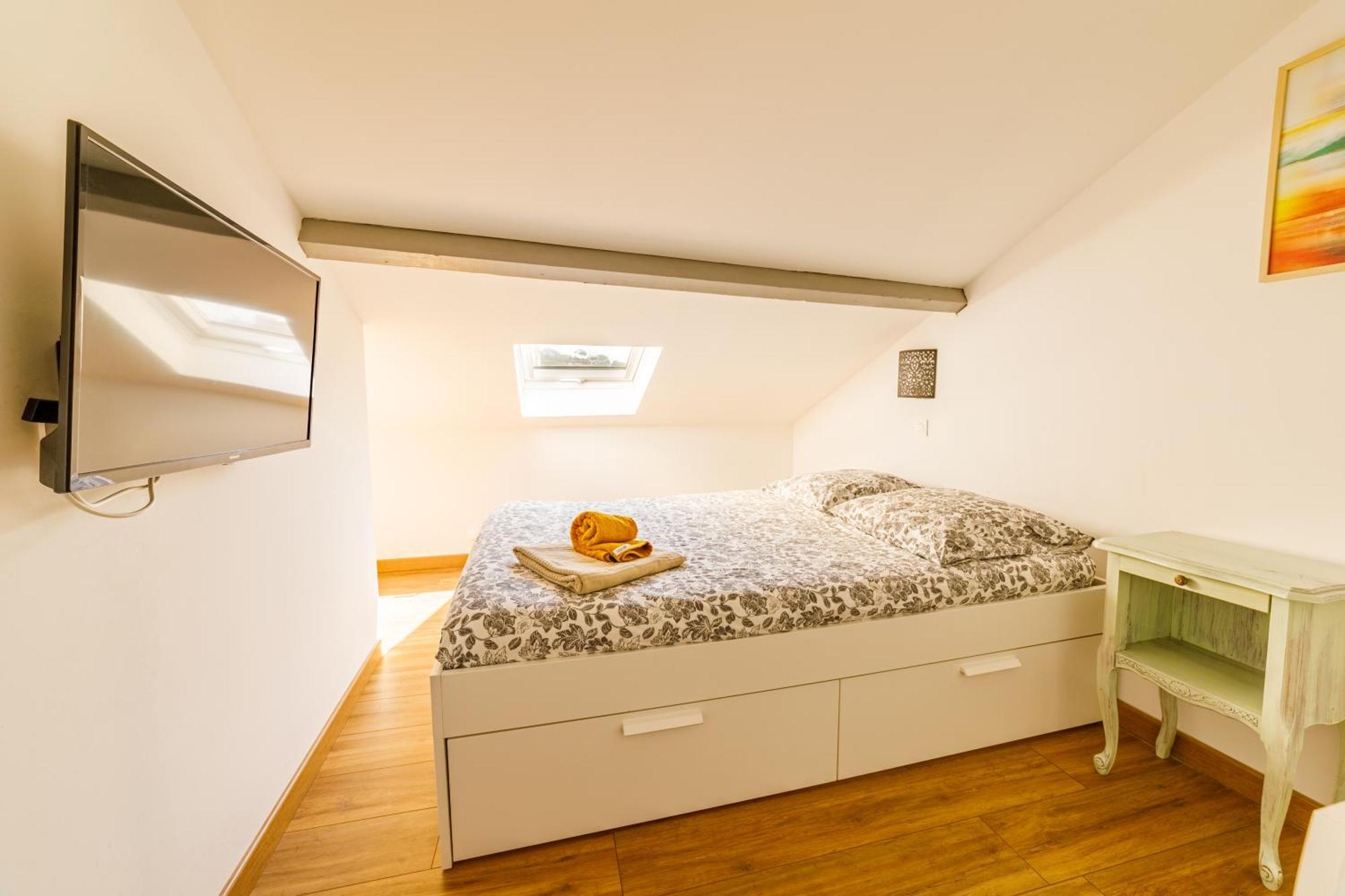 T3 Residence De Tourisme Voltaire Hyeres Exterior photo