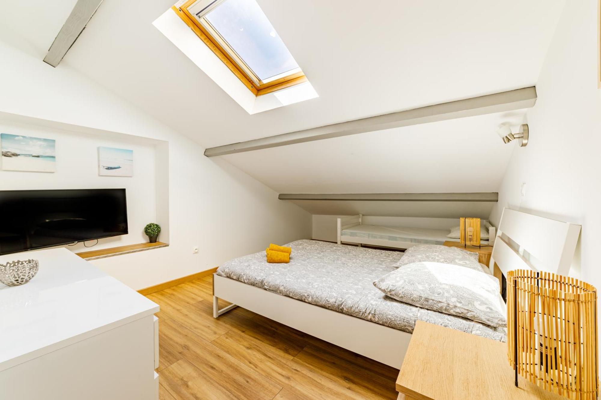 T3 Residence De Tourisme Voltaire Hyeres Exterior photo